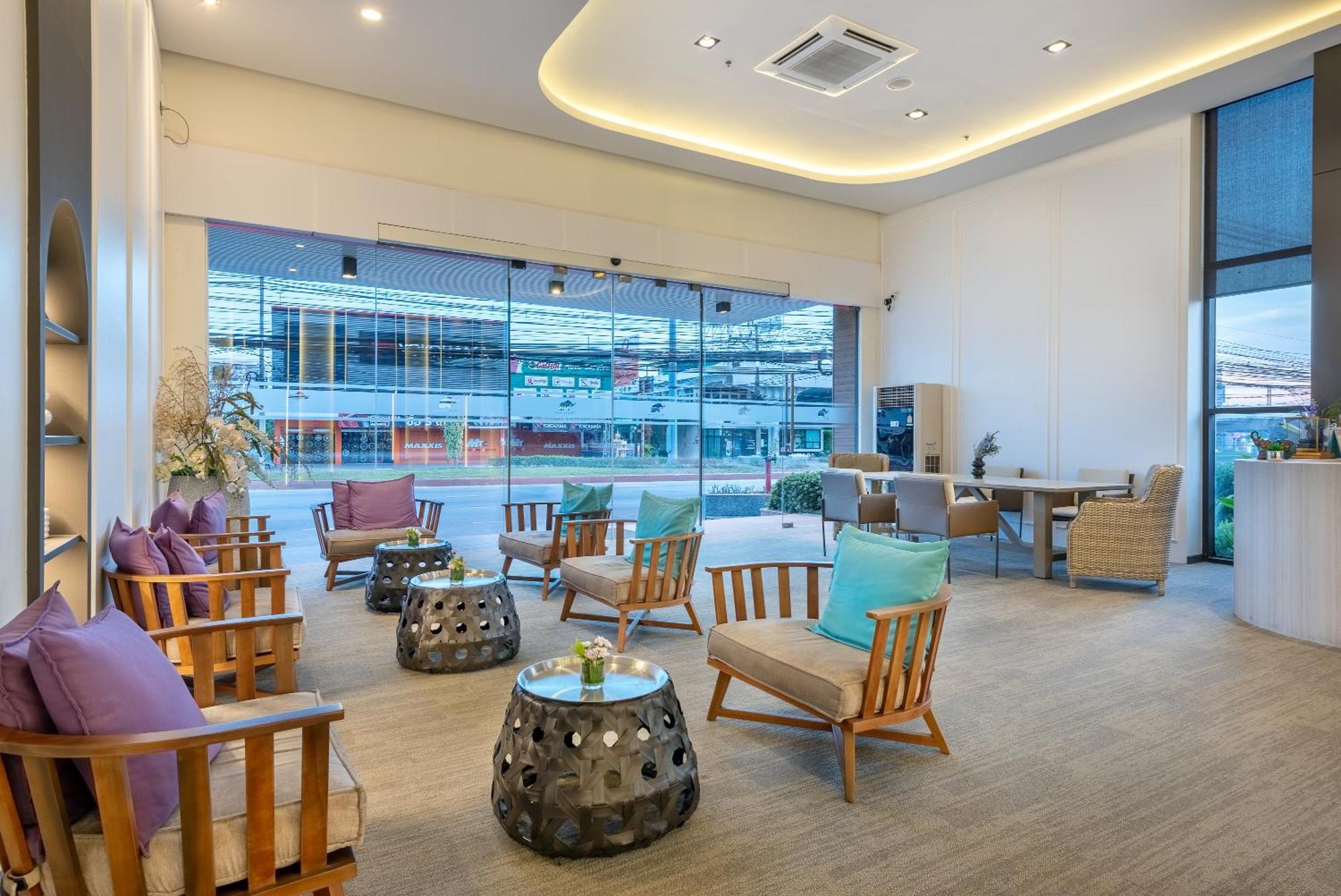 罗勇普拉埃高级酒店-前瓦里迪瓦中部罗勇酒店 外观 照片